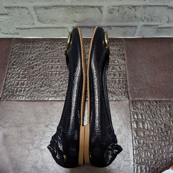 Tory Burch Reva Navy/Gold size 9.5 - Picture 6 of 12